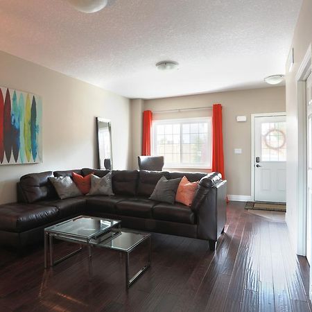 Boardwalk Homes - Executive Guest Rooms & Townhomes Kitchener Rom bilde