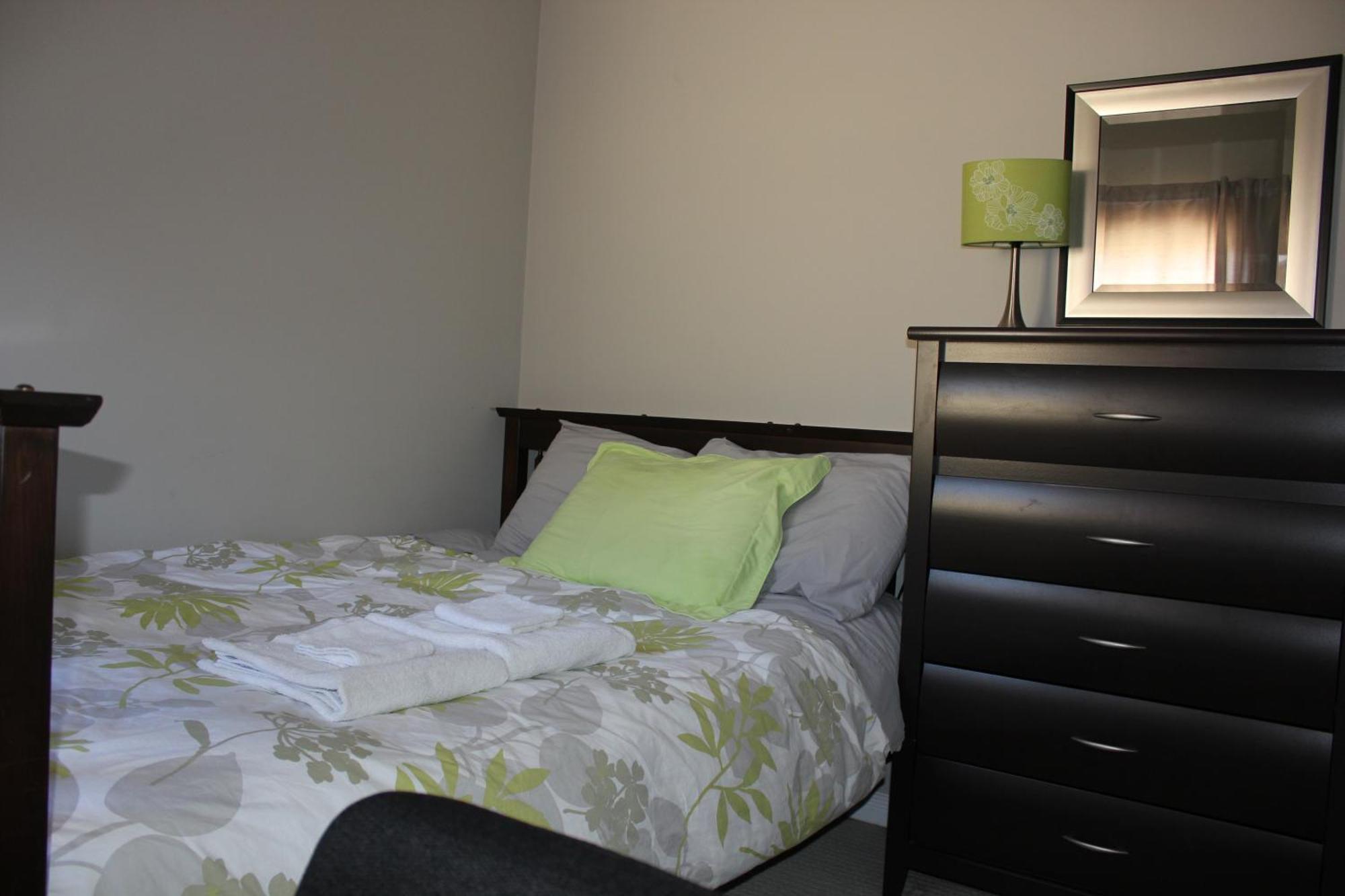 Boardwalk Homes - Executive Guest Rooms & Townhomes Kitchener Eksteriør bilde